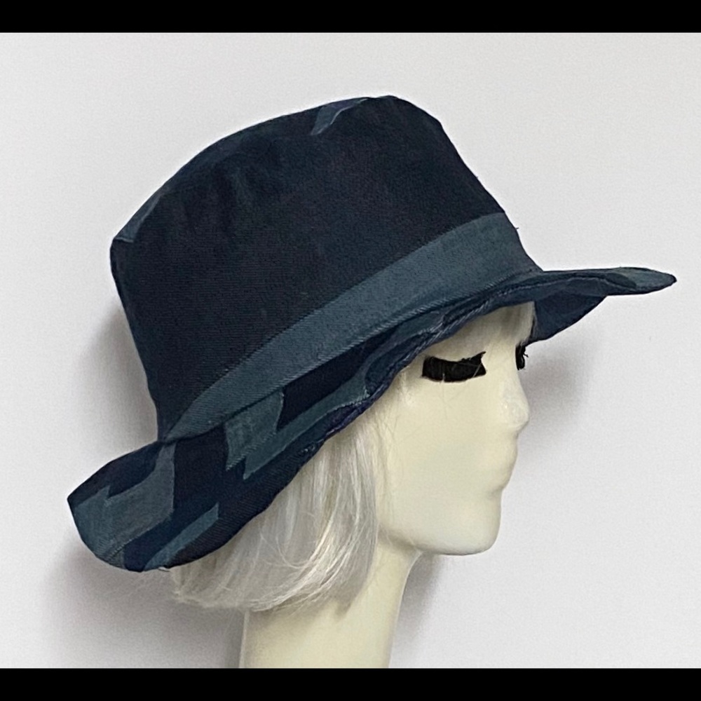Upcycled patchwork bucket hat - Picture 2 of 11